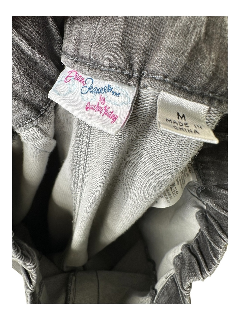 Dream Jeannes Quacker Factory Embroidered Floral Size Medium Gray Rhinestone New - Picture 8 of 10
